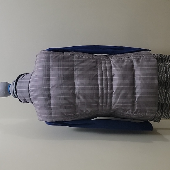 🏷️ Ricki's LARGE  Women's Gray Plaid Puffer Vest Faux Fur 50% Duck Down - Picture 3 of 8